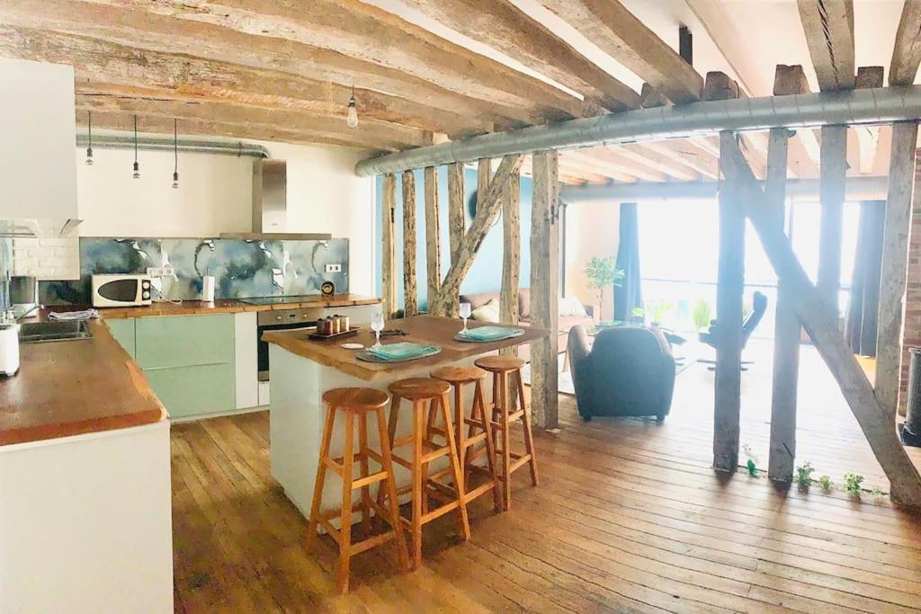 Grand Appartement Charme Ancien Et Confort Льо Ман Екстериор снимка